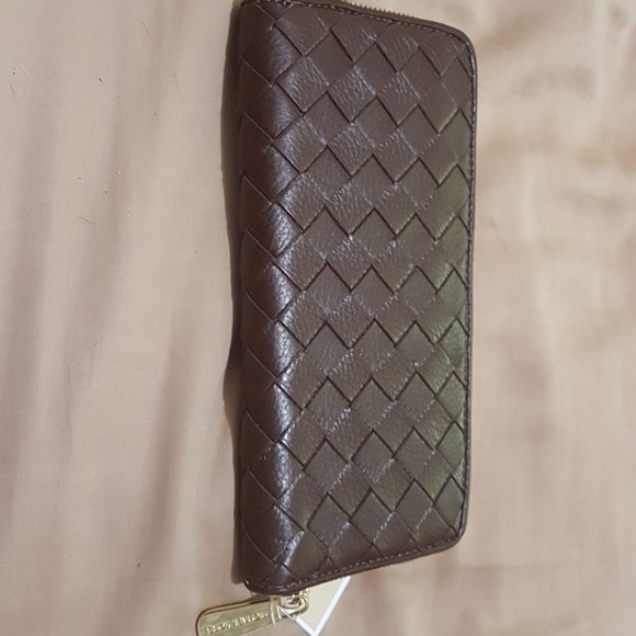 Michael Kors Wallet - Picture 3 of 5